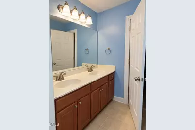 704 Rushing Falls Place, Fuquay-Varina, NC 27526 - Photo 19