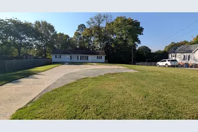 327 E Parker Street, Graham, NC 27253 - Photo 3