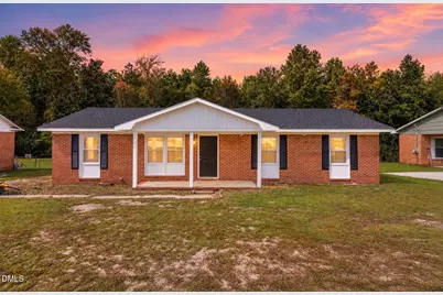 1005 Dianne Circle, Spring Lake, NC 28390 - Photo 1