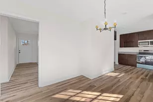1009 Benjamin Pkwy, Greensboro, NC 27408 - Photo 25