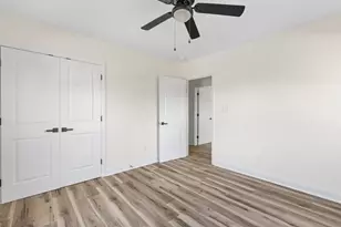 1009 Benjamin Pkwy, Greensboro, NC 27408 - Photo 33
