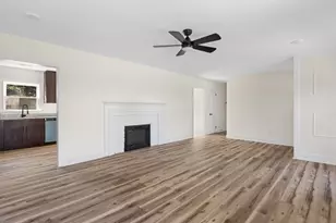 1009 Benjamin Pkwy, Greensboro, NC 27408 - Photo 17