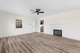 1009 Benjamin Pkwy, Greensboro, NC 27408 - Photo 13