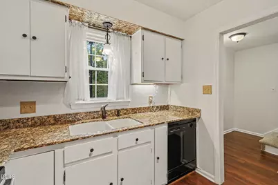 5510 Forest Oaks Drive, Raleigh, NC 27609 - Photo 9