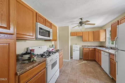 5320 Bluewater Place, Fayetteville, NC 28311 - Photo 7