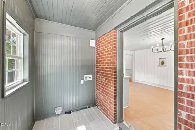 301 W Gannon Avenue, Zebulon, NC 27597 - Photo 23