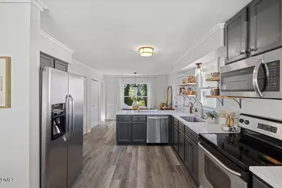 1112 Oakside Court, Raleigh, NC 27609 - Photo 17