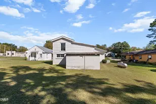 202 S Baker St, Four Oaks, NC 27524 - Photo 25