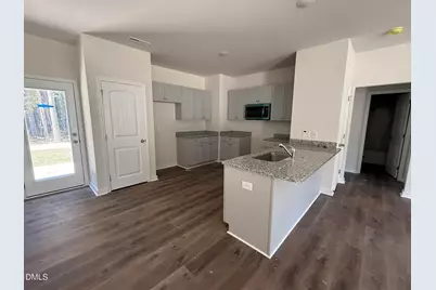 405 E Yukon Street, Kenly, NC 27542 - Photo 5