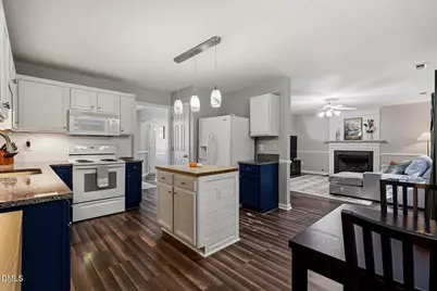 104 Fairford Drive, Holly Springs, NC 27540 - Photo 5