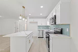 9 Creekview Ln, Durham, NC 27705 - Photo 9
