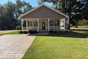511 W Noble St, Selma, NC 27576 - Photo 3
