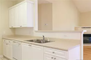 3940 Bardstown Ct Ct, Fayetteville, NC 28304 - Photo 9