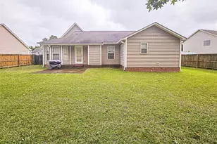 409 Sharpsburg Rd, Fayetteville, NC 28311 - Photo 3