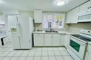 806 Caldwell St, Lumberton, NC 28358 - Photo 13