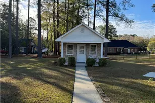 908 E Prospect Ave, Raeford, NC 28376 - Photo 47