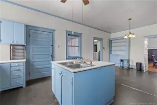 205 N Vance St, Red Springs, NC 28377 - Photo 11