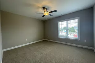 240 Gallery Dr, Spring Lake, NC 28390 - Photo 7