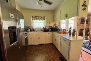 510 Arrington St, Rowland, NC 28383 - Photo 3