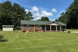 1426 Red Springs Rd, Raeford, NC 28376 - Photo 3
