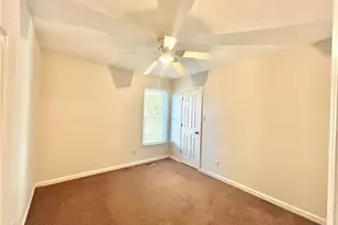 4324 Falls Dr, Hope Mills, NC 28348 - Photo 15