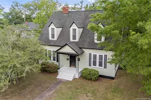 301 W Central St, Maxton, NC 28364 - Photo 1