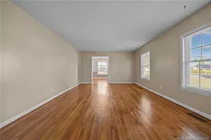 6319 Whitehall, Fayetteville, NC 28303 - Photo 7