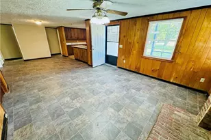 1003 James St, Lumberton, NC 28358 - Photo 5