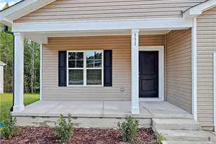 331 Appaloosa Dr, Spring Lake, NC 28390 - Photo 3