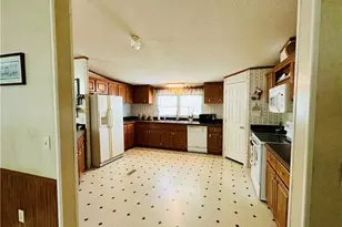 225 Angel Dr, Fayetteville, NC 28306 - Photo 3