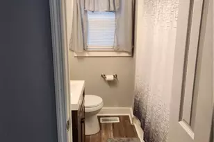 110 N Grove Ave, Rockingham, NC 28379 - Photo 5