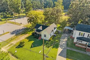 407 N 14th St, Erwin, NC 28339 - Photo 27