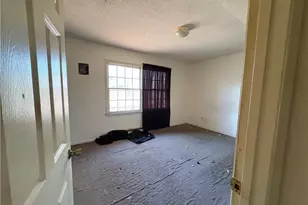 2009 Woodcrest Dr, Sanford, NC 27330 - Photo 11