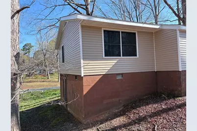 2009 Woodcrest Drive, Sanford, NC 27330 - Photo 3