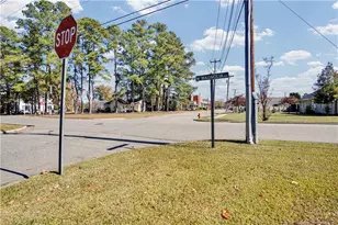 115 N Magnolia St, Raeford, NC 28376 - Photo 3