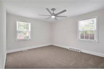 210 W 21st Street N, Lumberton, NC 28358 - Photo 21