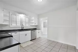 210 W 21st Street N, Lumberton, NC 28358 - Photo 15