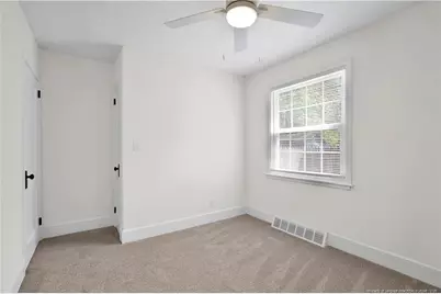 210 W 21st Street N, Lumberton, NC 28358 - Photo 25