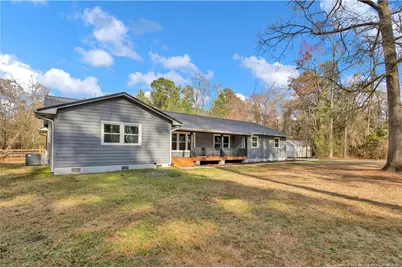 305 E Third Street, Parkton, NC 28371 - Photo 3