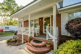 117 Joan St, Lumberton, NC 28358 - Photo 5