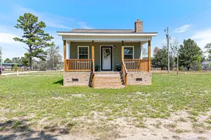 1075 Pine St, Pembroke, NC 28372 - Photo 1