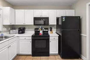 421 Cityview Ln, Fayetteville, NC 28301 - Photo 17