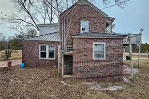 1737 W Carthage Rd, Lumberton, NC 28360 - Photo 23