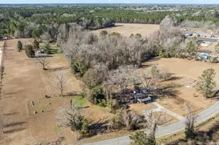 1737 W Carthage Rd, Lumberton, NC 28360 - Photo 11