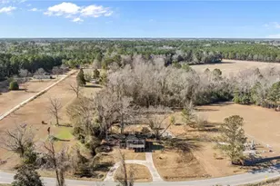 1737 W Carthage Rd, Lumberton, NC 28360 - Photo 9