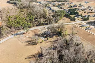 1737 W Carthage Rd, Lumberton, NC 28360 - Photo 15