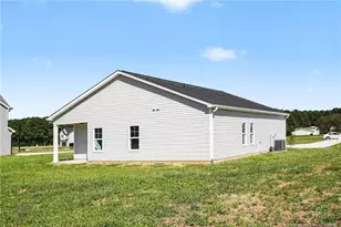 33 Evelene Wy, Clinton, NC 28328 - Photo 23