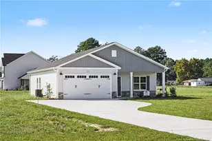 33 Evelene Wy, Clinton, NC 28328 - Photo 3