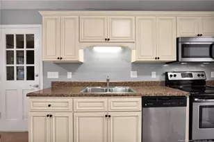 7030 Trevor Ln, Fayetteville, NC 28314 - Photo 13