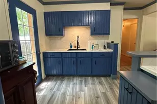 109 W Chestnut St, Maxton, NC 28364 - Photo 9
